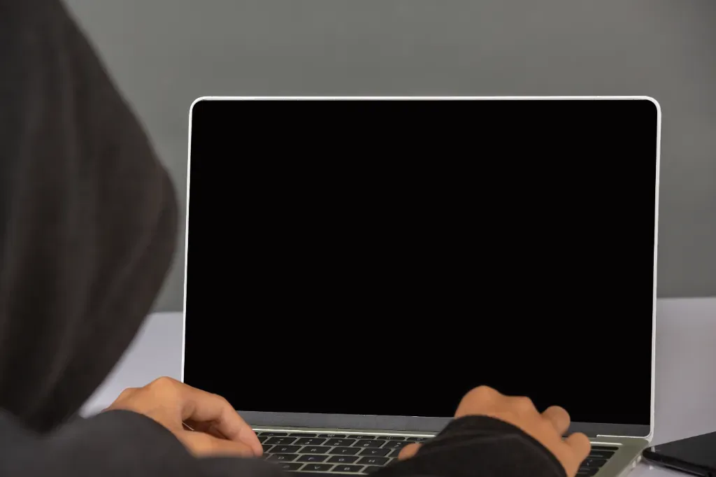 czarny ekran na laptopie