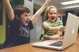 Jak szpiegować telefon żony? Praktyczne metody i narzędzia